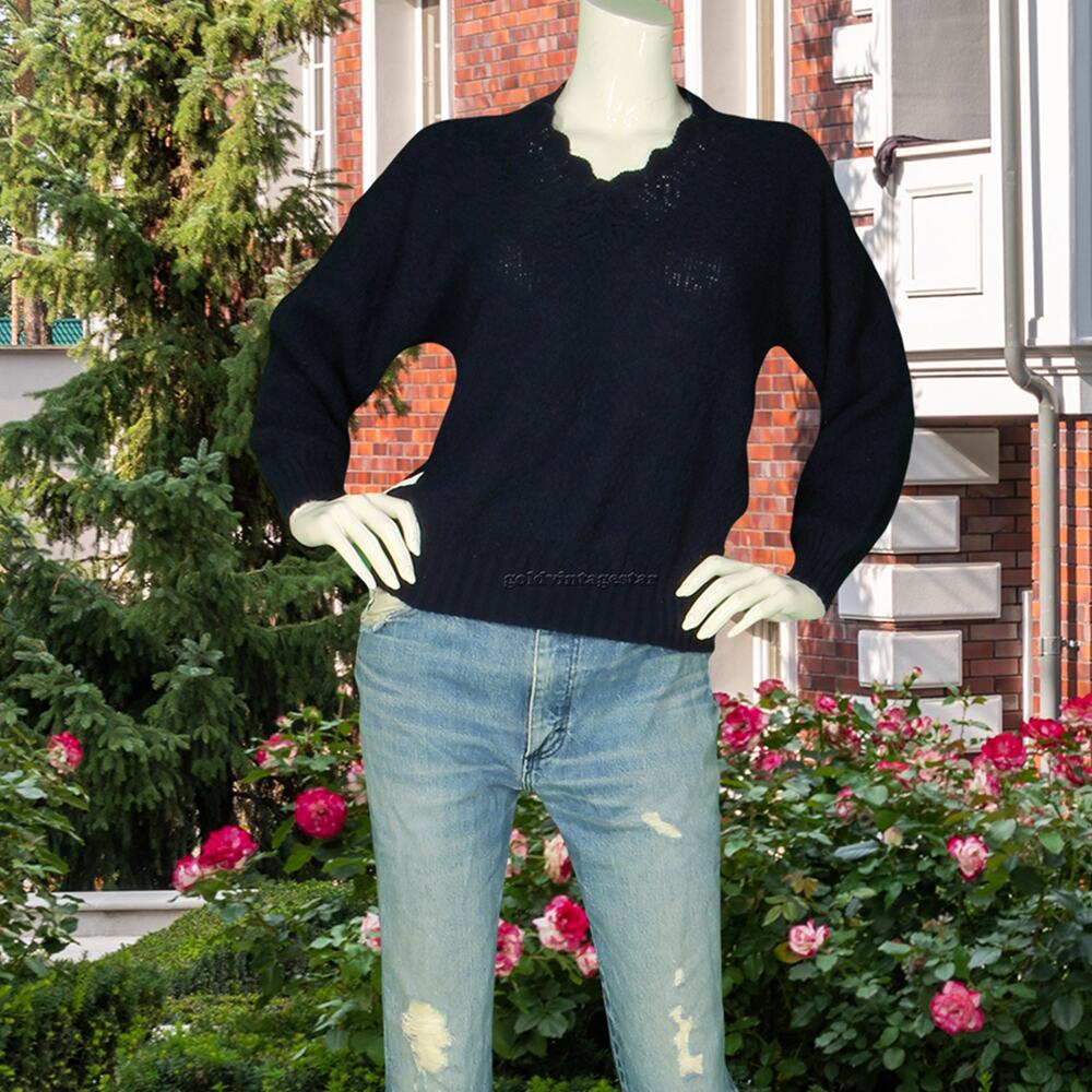 Vintage College Point V Neck Knit USA Made Blue Sweater L